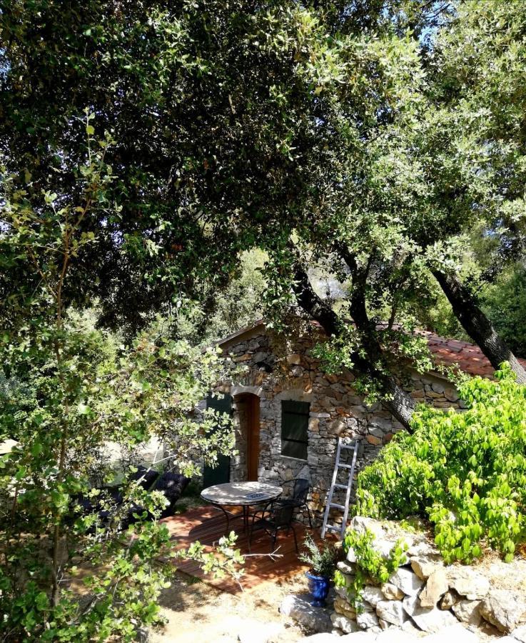 Les Cabanons Sainte Victoire Hotel Екстериор снимка